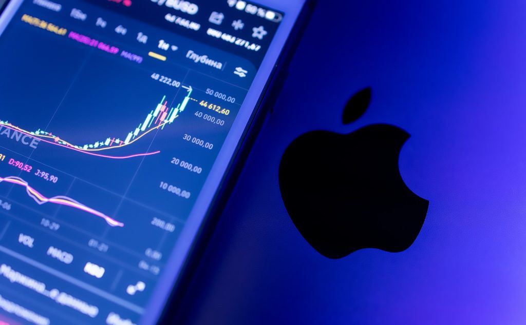Apple stock on the uptick